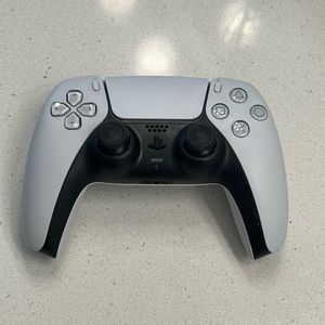 PS5 wireless controller, new condition slightly used no defects